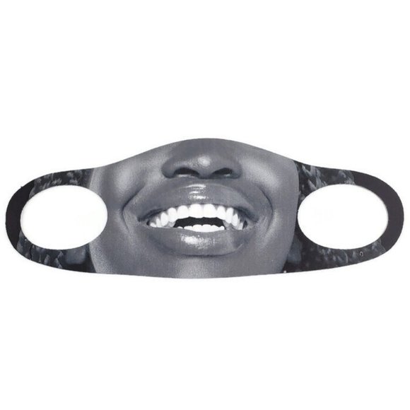 Fashion reusable, breathable soft cloth face mask. The printed face smiling! - Picture 3 of 3